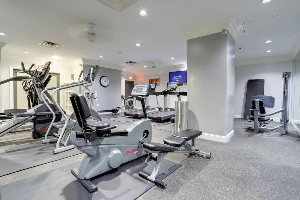 Exclusive Apt In Ballston With Gym Arlington Kültér fotó